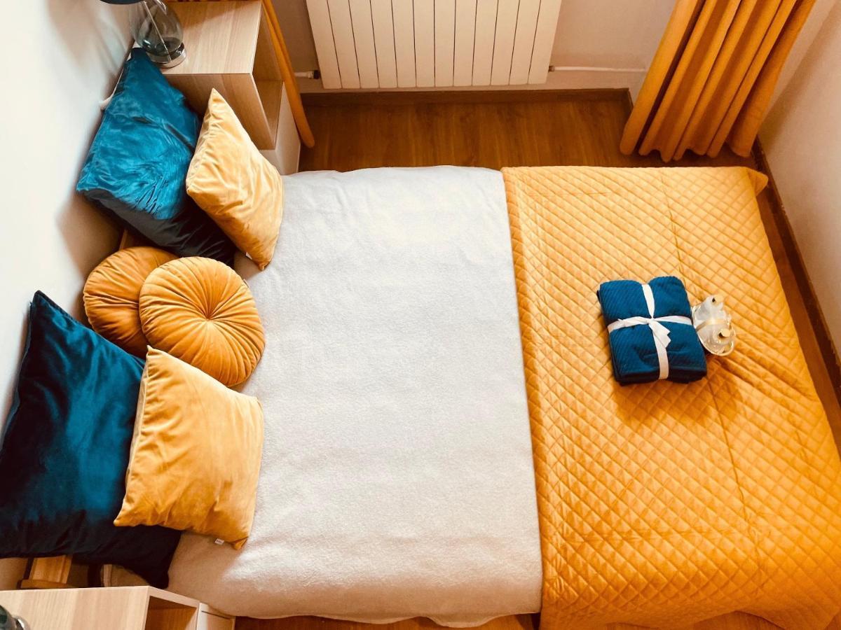 Luxury 4-Bedroom Apartment In Centre - Self-Check In & Fast Wifi ワルシャワ エクステリア 写真