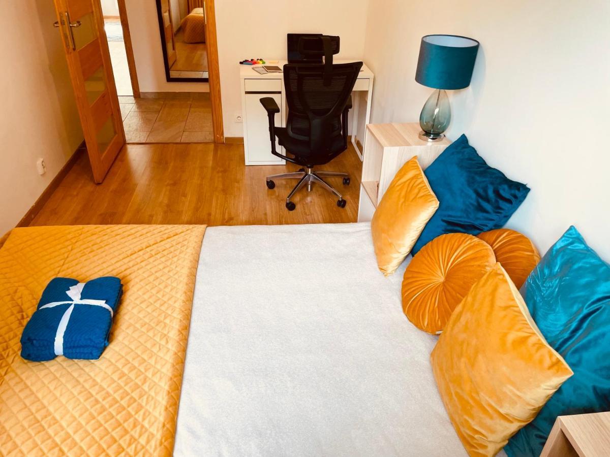 Luxury 4-Bedroom Apartment In Centre - Self-Check In & Fast Wifi ワルシャワ エクステリア 写真