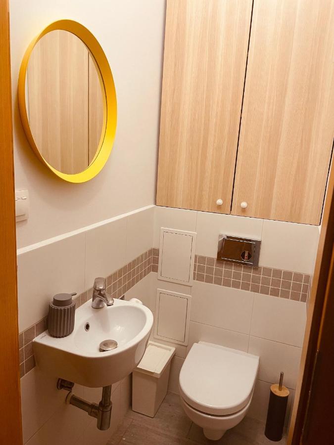 Luxury 4-Bedroom Apartment In Centre - Self-Check In & Fast Wifi ワルシャワ エクステリア 写真