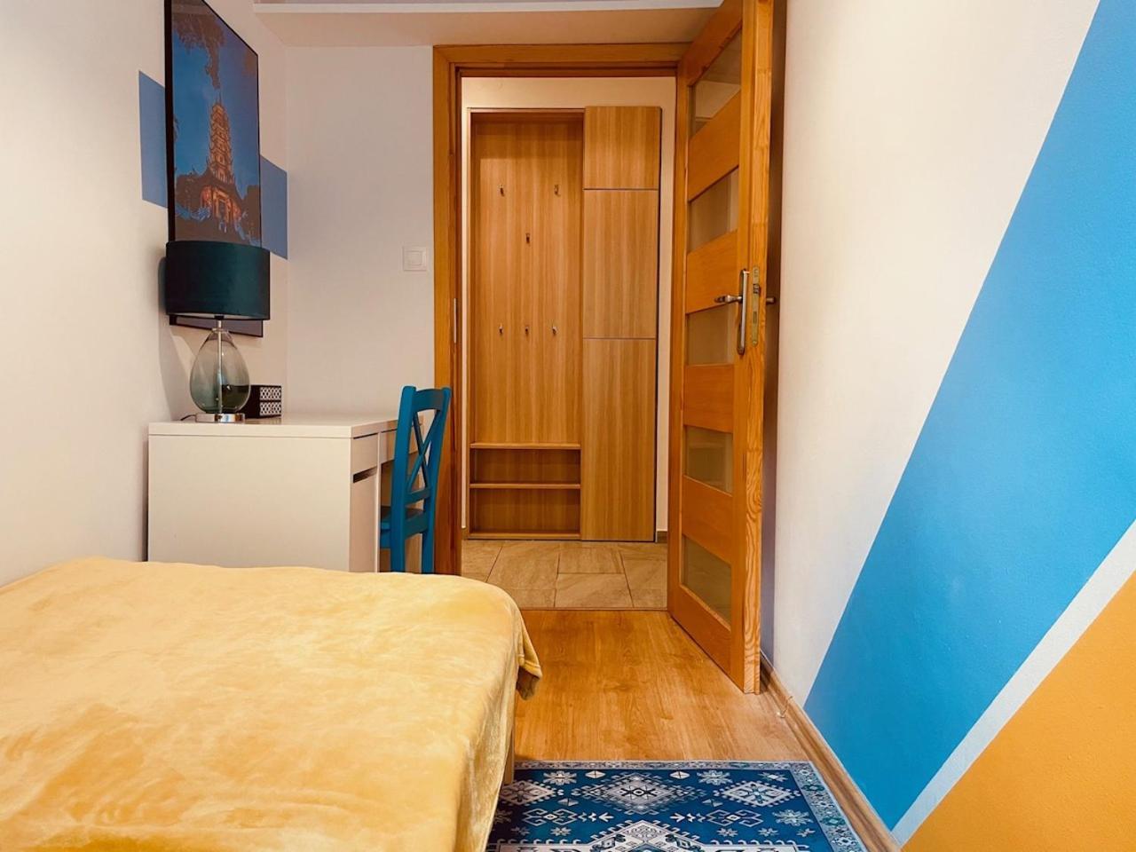 Luxury 4-Bedroom Apartment In Centre - Self-Check In & Fast Wifi ワルシャワ エクステリア 写真