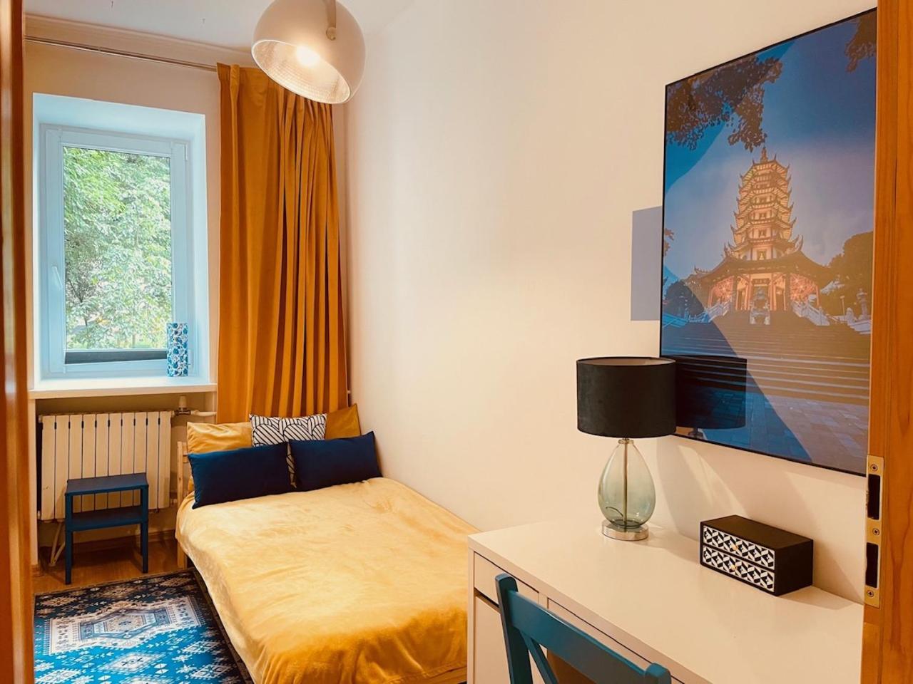 Luxury 4-Bedroom Apartment In Centre - Self-Check In & Fast Wifi ワルシャワ エクステリア 写真